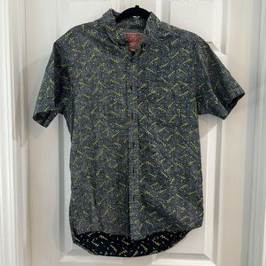 Men’s Short Sleeve Button Down